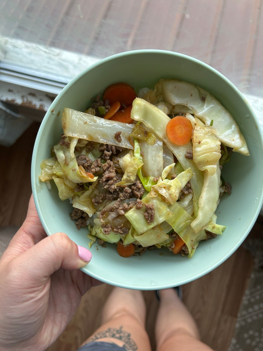 Beef and Cabbage Sriracha Bowl: High Volume-Low&nbsp;Calorie